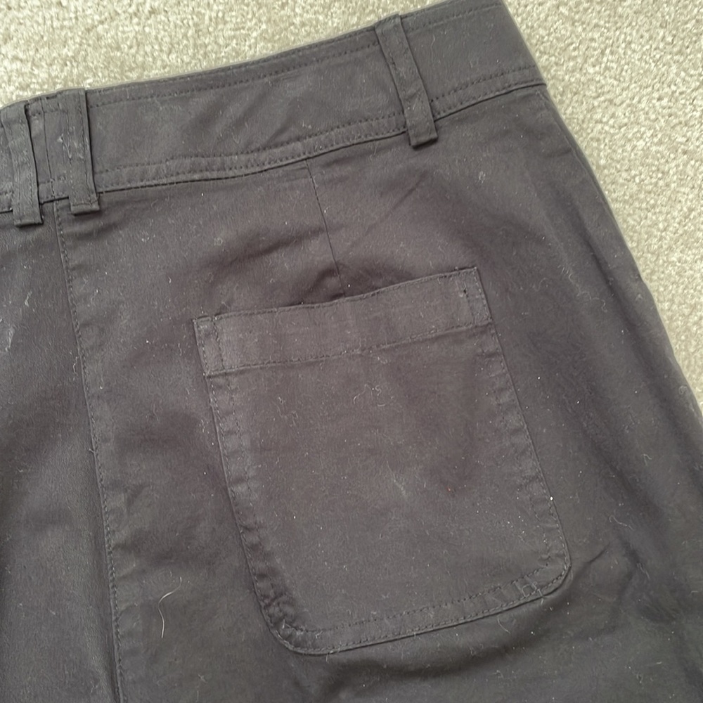 Black Bermuda - Picture 6 of 7